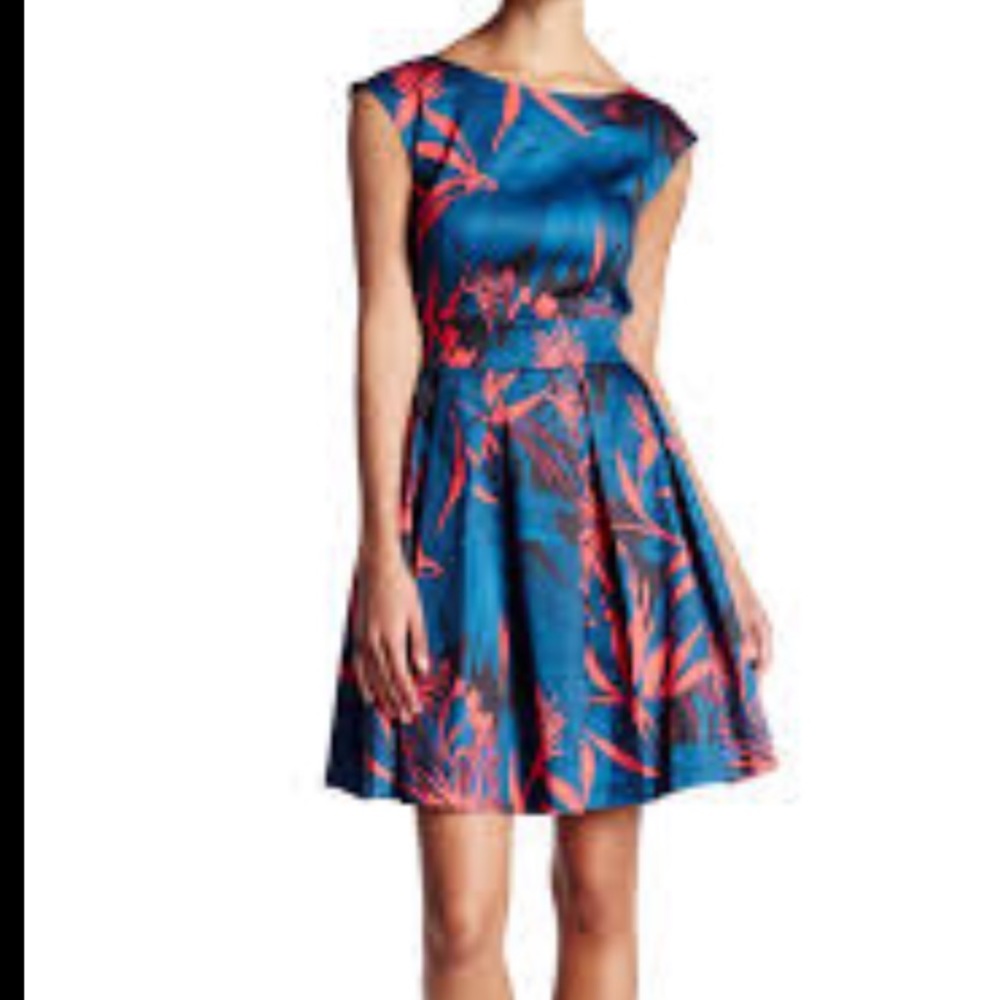 Closet London Tropical Floral Print Dress